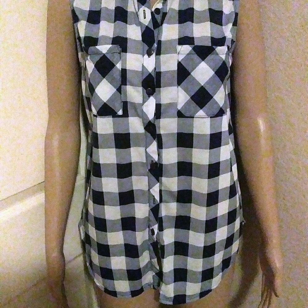 Eden + Olivia blouse